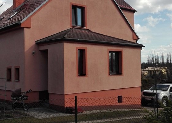 Nová střešní krytina pro starší RD v Petřvaldě