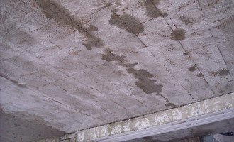 Omítání stropů - špryc + štuk