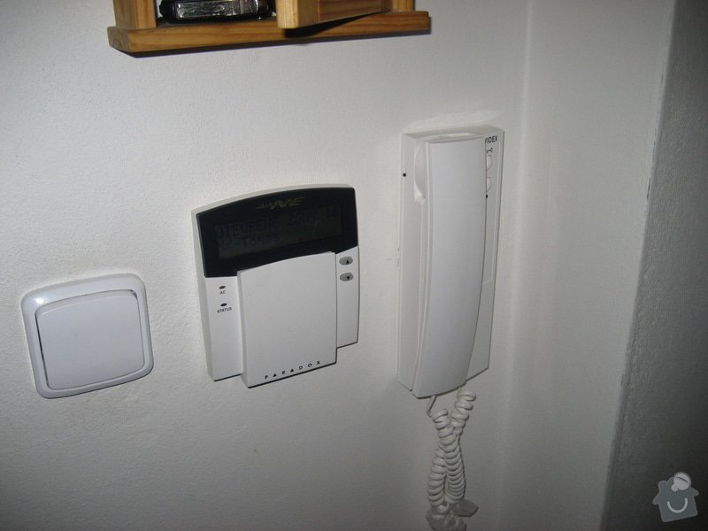 Instalace domovního telefonu a el. zámku: IMG_4309