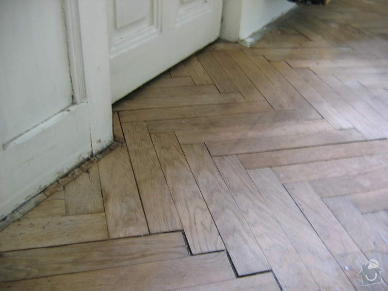 Renovace dubových parket: podlaha_pred3