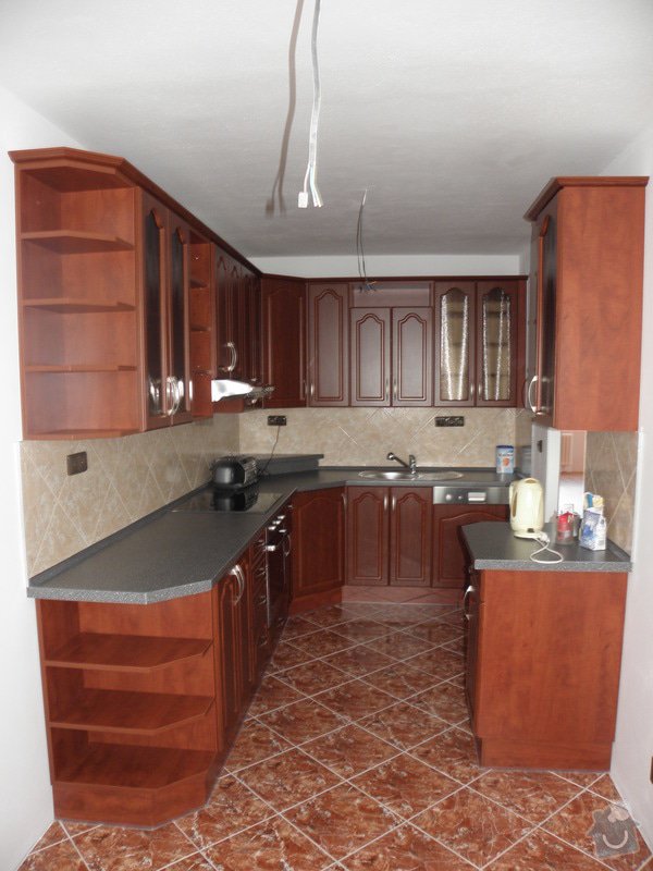 Rekonstrukce celého bytu,koupelny a výroba kuchyně: P6147154