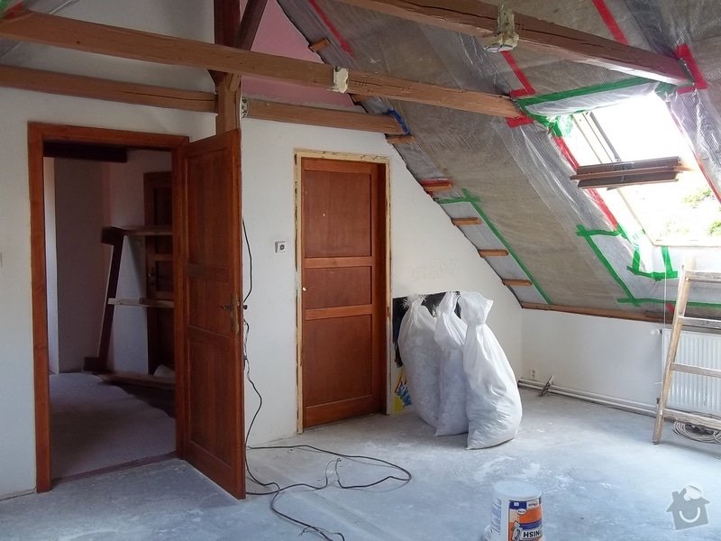 Rekonstrukce podkrovního pokoje: 104_0407