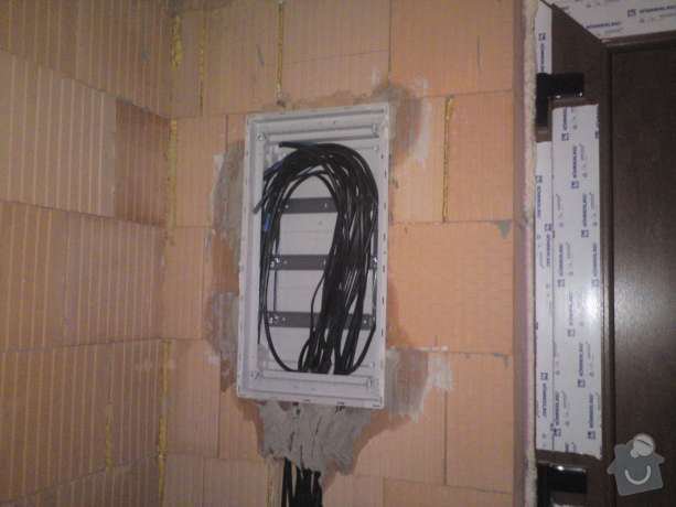 Kompletní elektroinstalace v rodinném domě: DSC00457