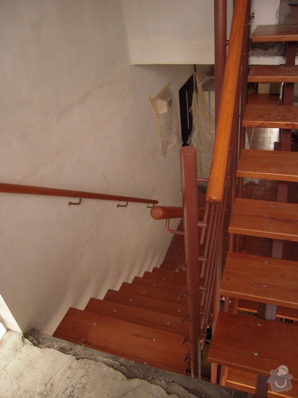Rekonstrukce schodiště: DSCN1768
