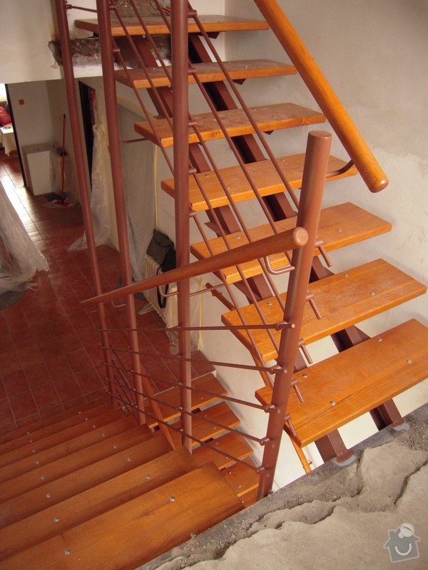 Rekonstrukce schodiště: DSCN1769