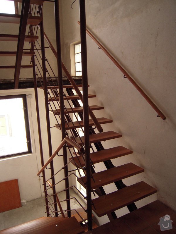 Rekonstrukce schodiště: DSCN1771