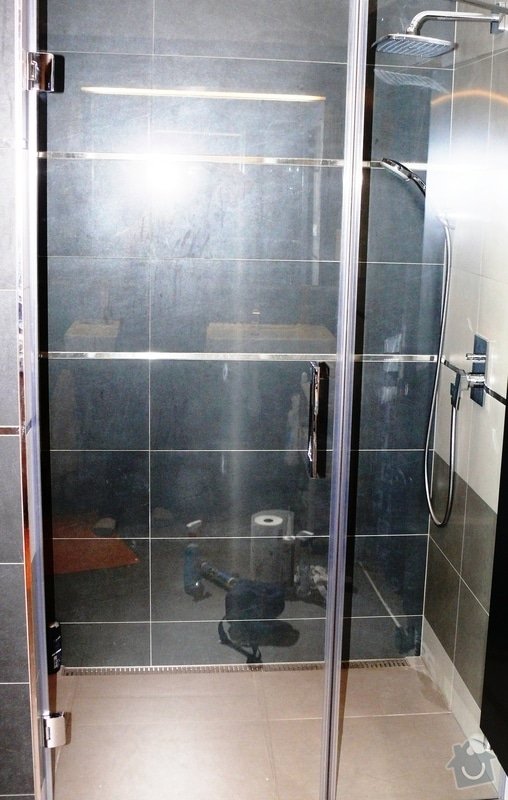 Skleněný sprchový kout + celoskleněné dveře + VIDEO: P1010163