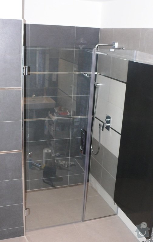 Skleněný sprchový kout + celoskleněné dveře + VIDEO: P1010167