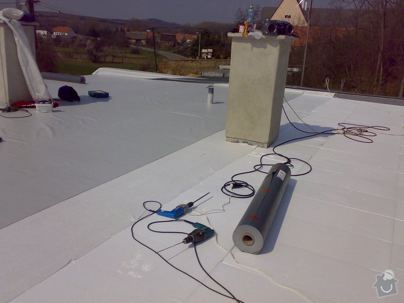 Izolace střechy RD Jedličkovi: 30032007158