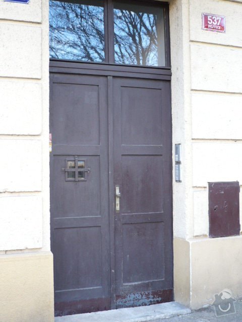 Výměna domovních dveří (2 vchody): unor_2012_28_016