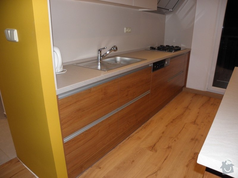 Rekonstrukce bytu, výroba kuchyňské linky: P5110370