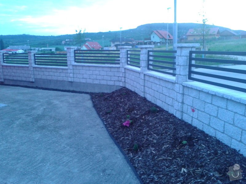 Výstavba plotu: Fotografie-0019