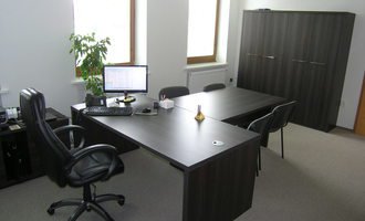 Výroba a montáž kancelářského nábytku