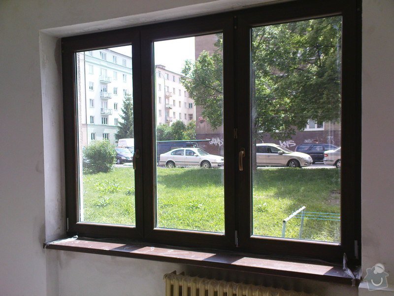 Tři plastová okna: okna_barva-bila