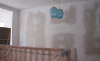 Malování (2 pokoje), štukování cca 3 m2