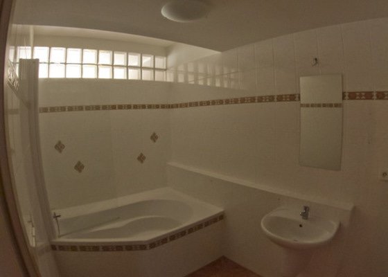 Kompletní rekonstrukce koupelny  (170x300cm) a WC