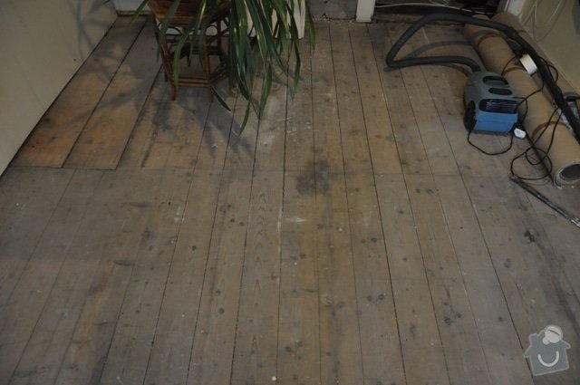 Dřevěná podlaha z prken (palubky): DSC_0027