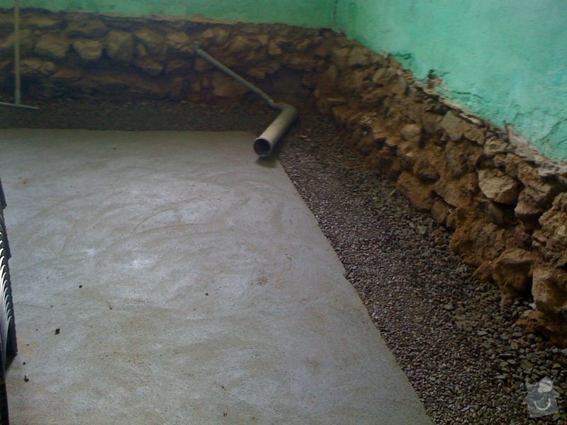 Vybourání podlah, zhotovení nových a položení kanalizace: IMG_0807