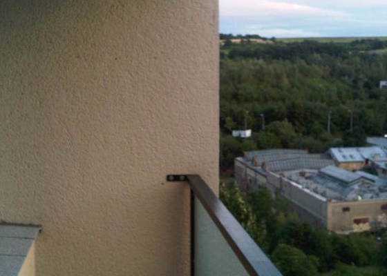 Zasklení balkonu - bezrámový systém - stav před realizací