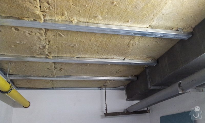 Odhlučnění stropu 30 m2 - mezi kotelnou a bytem nad kotelnou: 20120620_092701