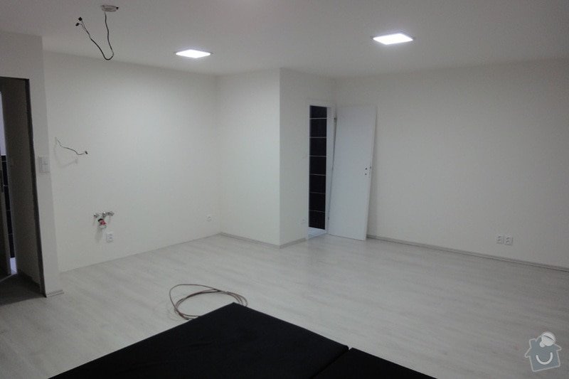 Rekonstrukce panelového bytu 35,7 m2: DSC04860