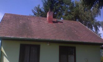 Renovace eternitové střechy 60 m2 - stav před realizací