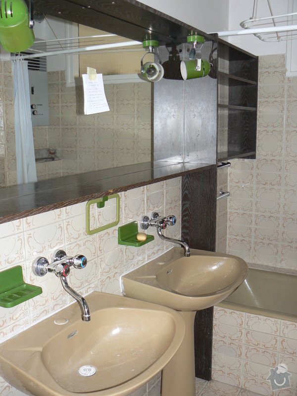 Rekonstrukce koupelny v cihlovém domě: R_P1040363