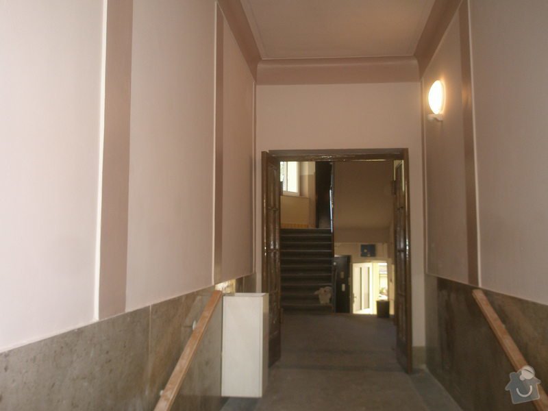 Rekonstrukce společných prostor domu na Vinohradech: P7230246