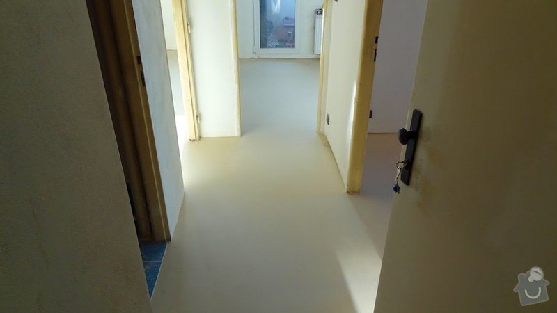 Dodávka a pokládka podlahových krytin v bytě 3+kk: podl-vylita