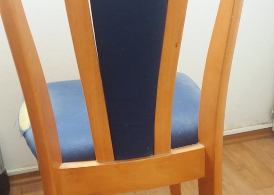 Nové čalounění na 4 židle