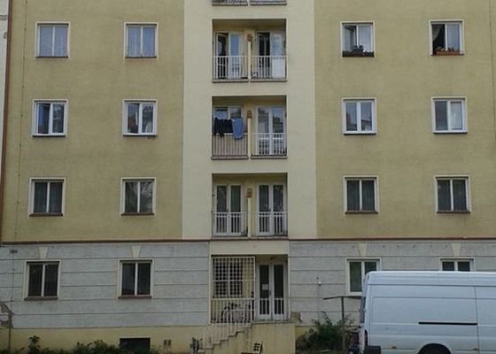 Výměna oken - památková zóna Praha 3 - stav před realizací