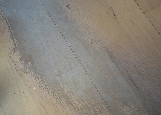 Přebroušení plovoucích dřevěných podlah