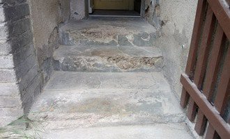 Oprava betonových schodů - stav před realizací