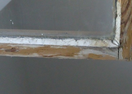 Nater drevenych oken (+drobne opravy, prekytovani) - stav před realizací