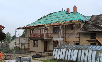 Rekonstrukce valbové střechy 