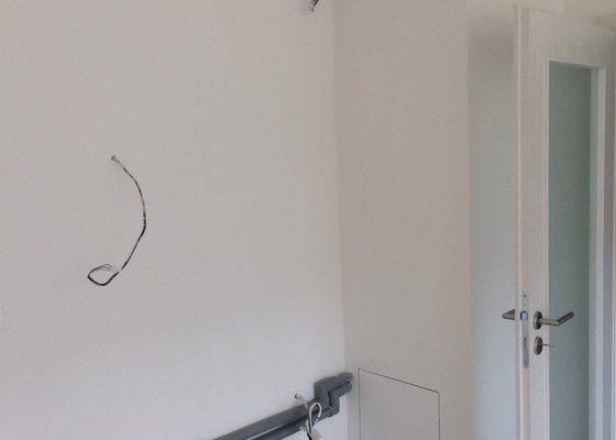 Montáž a instalace kuchyňské mini linky (160 cm) a světel - stav před realizací