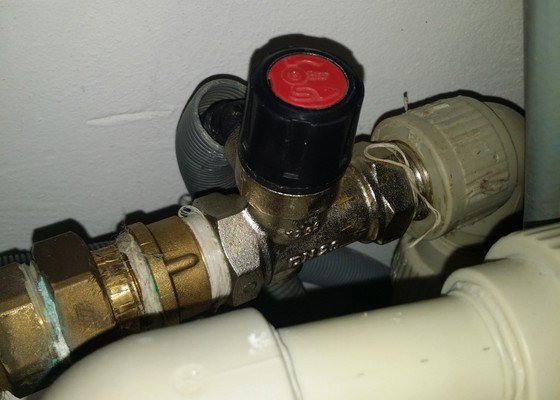 Instalatér - pojistný ventil