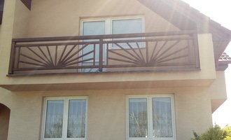 Dřevěné zábradlí na balkon - stav před realizací