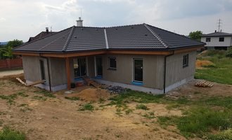 Realizace silikonové fasády na bungalov - stav před realizací