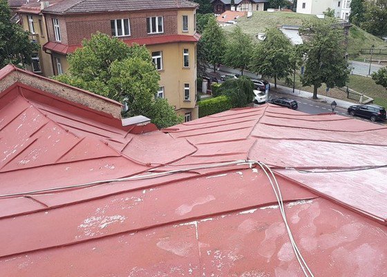 Natření plechové střechy