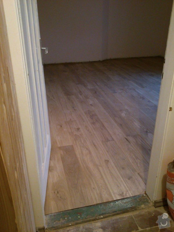 Masivní dřevěná podlaha z prken cca 25 m2: DSC_0065_-_Copy
