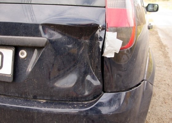 Oprava karoserie - nehoda při parkování