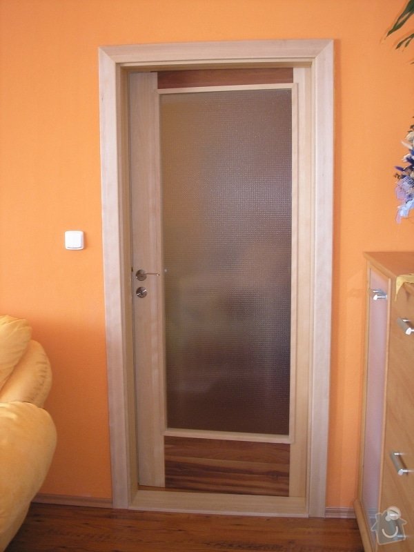 Výroba,montáž kuchyně,vestavěné skříně,dveří,pokládka plovoucí podlahy.: dvere1