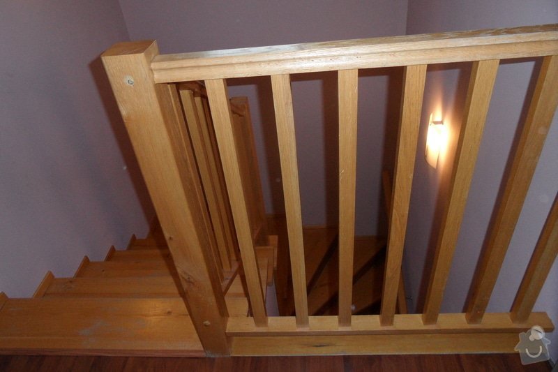 Broušení a lakování dřevěných schodů: SAM_1879