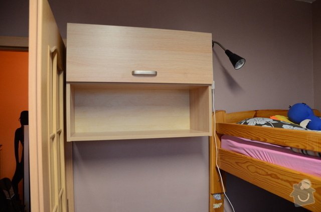Dětský pokoj, vestavěná skříň a stůl: DSC_0998