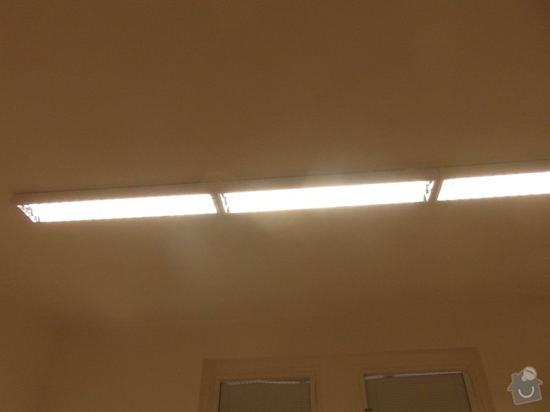 Návrh osvětlení v bytě: pracovna_po_instalaci_zarivek