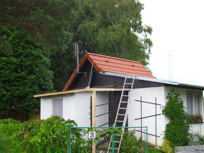 Střecha na chatě,pergola a montáž zahradního domku: IMG_1021