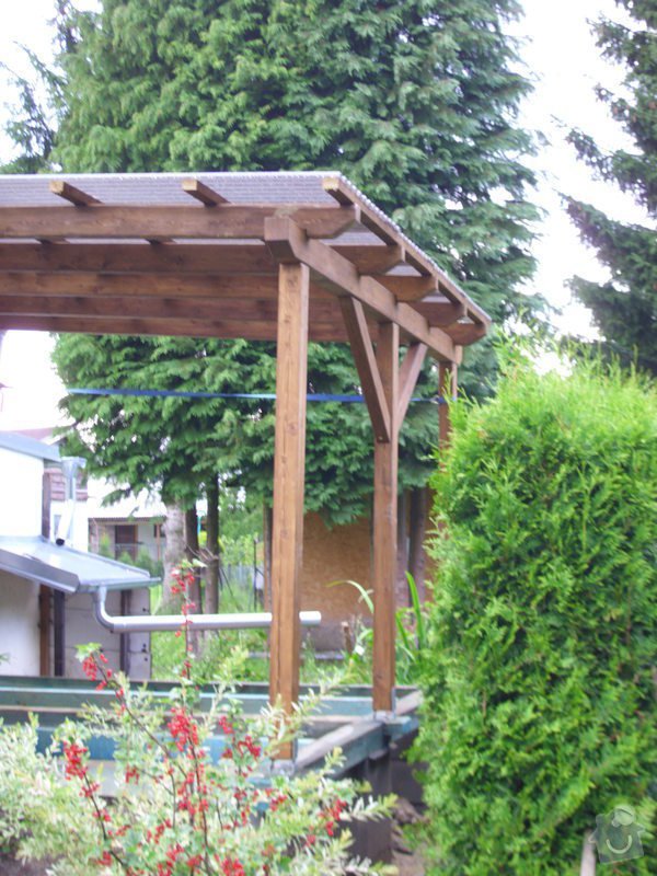 Střecha na chatě,pergola a montáž zahradního domku: IMG_1329