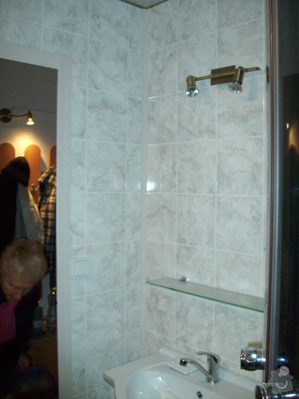 Rekonstrukce koupelny a WC v panelákovém bytě: 100_1192