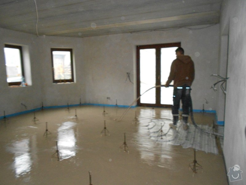 11/2012 RD Brodek u Prostějova, anhydritová podlaha  -  230 m2: DSCN8213
